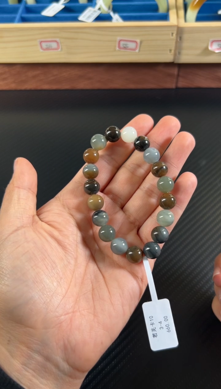 未镶嵌手串和田玉若羌微色差卡10
