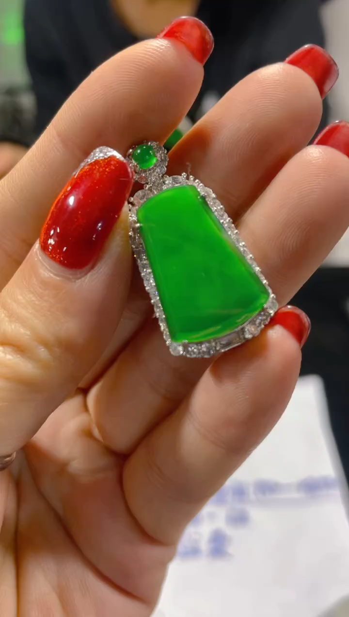 【闪购商品】定制翡翠未镶嵌天然A货翡翠多样性发货拍一发一