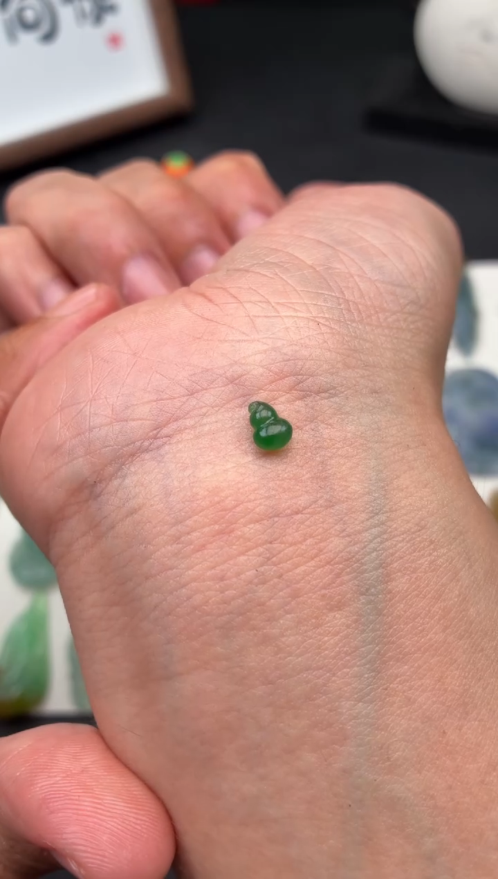 未镶嵌定制翡翠翡翠