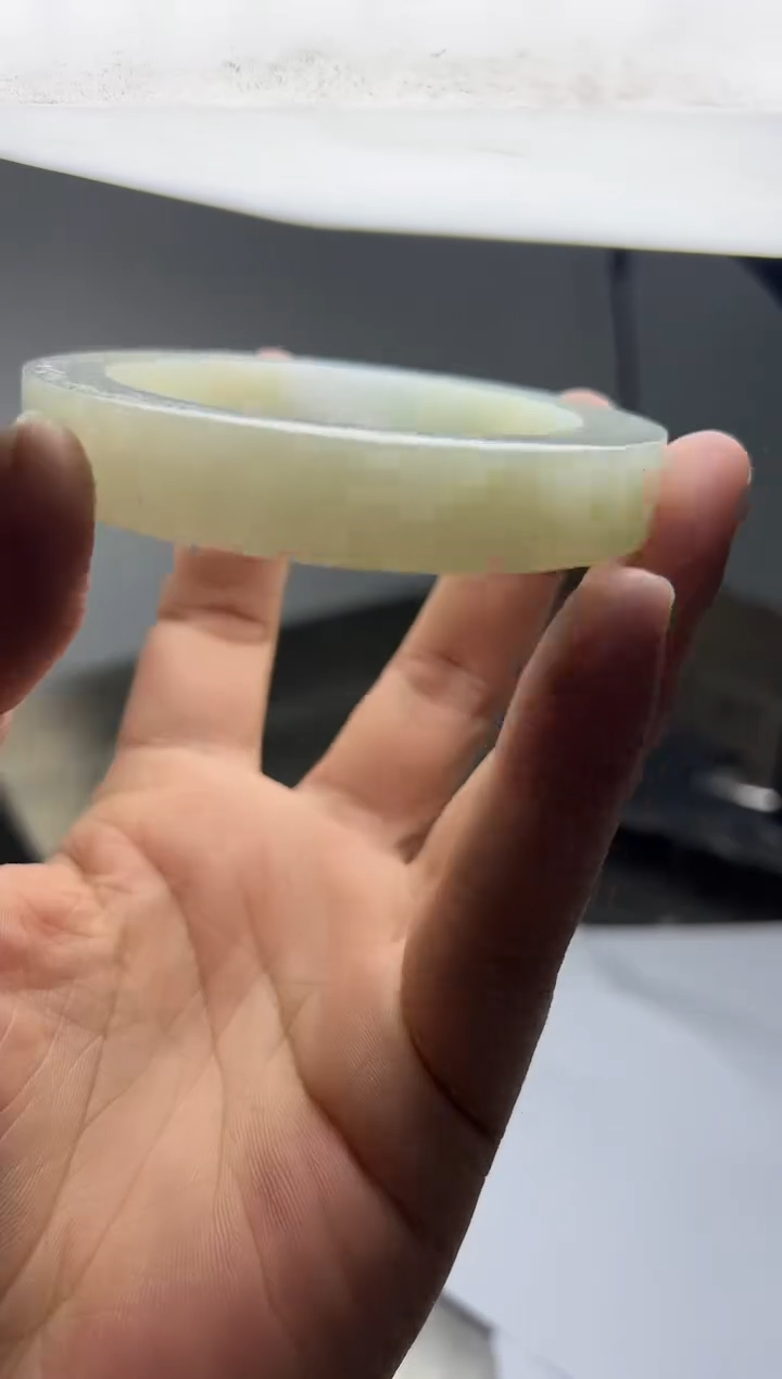 【闪购商品】定制翡翠手镯未镶嵌不退换