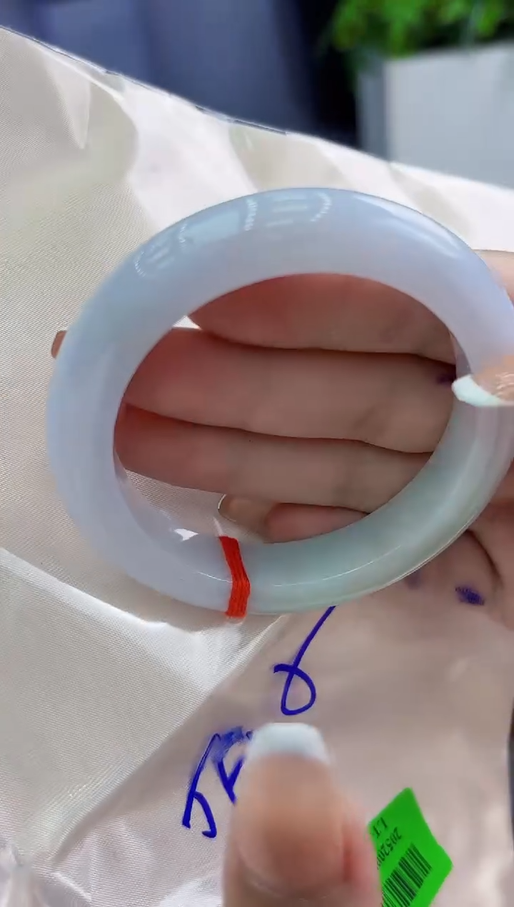 【闪购商品】翡翠手镯未镶嵌翡翠手镯