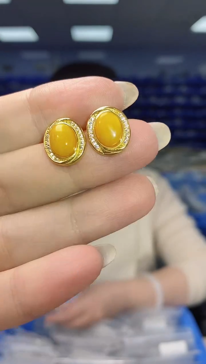 【闪购商品】琥珀耳饰银S925镶嵌EZ4818