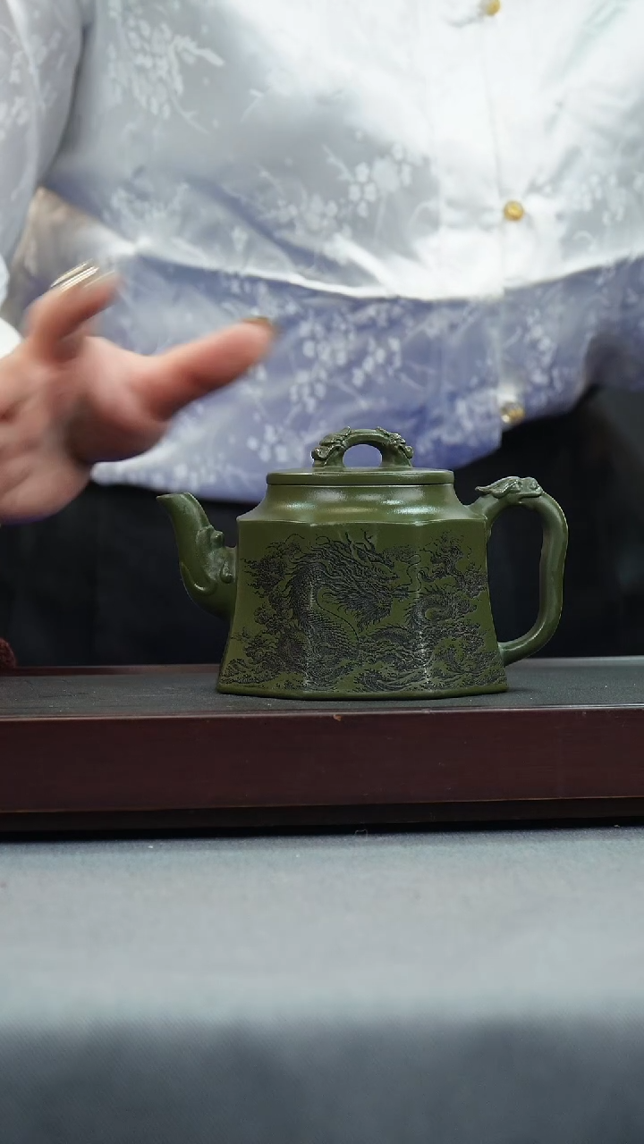 【闪购商品】紫砂茶壶民国绿 八方金钟 龙马精神