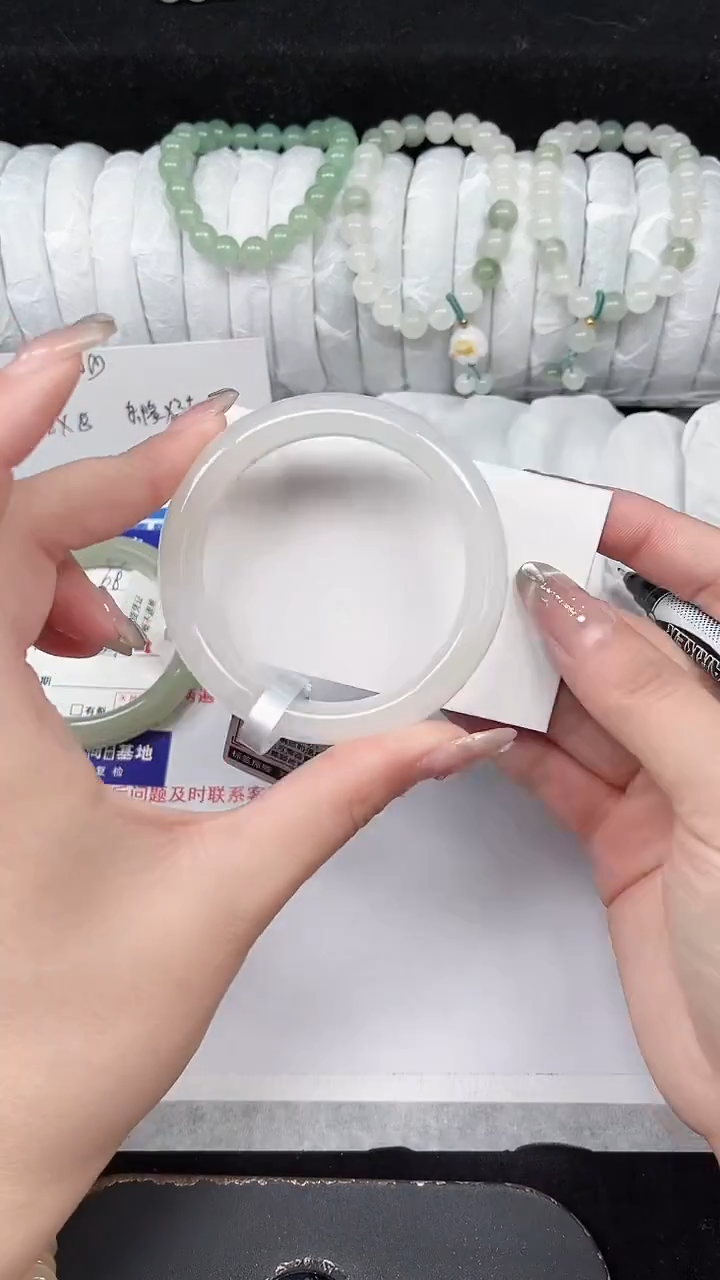 未镶嵌手镯石英质玉69-52/53