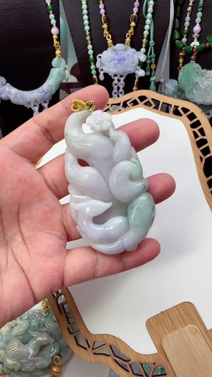 颈饰未镶嵌翡翠吊坠