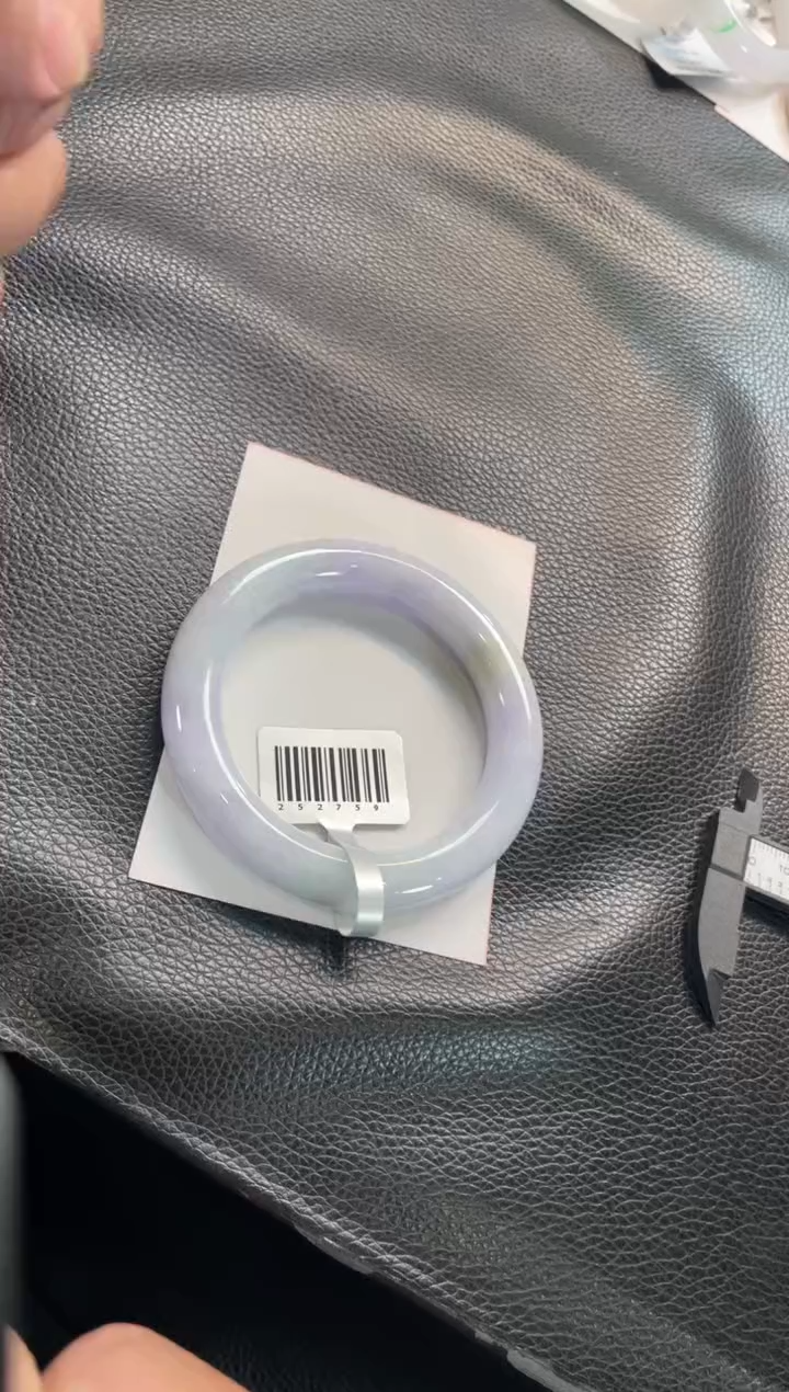 未镶嵌手镯翡翠62号链接 有纹裂 56圆条