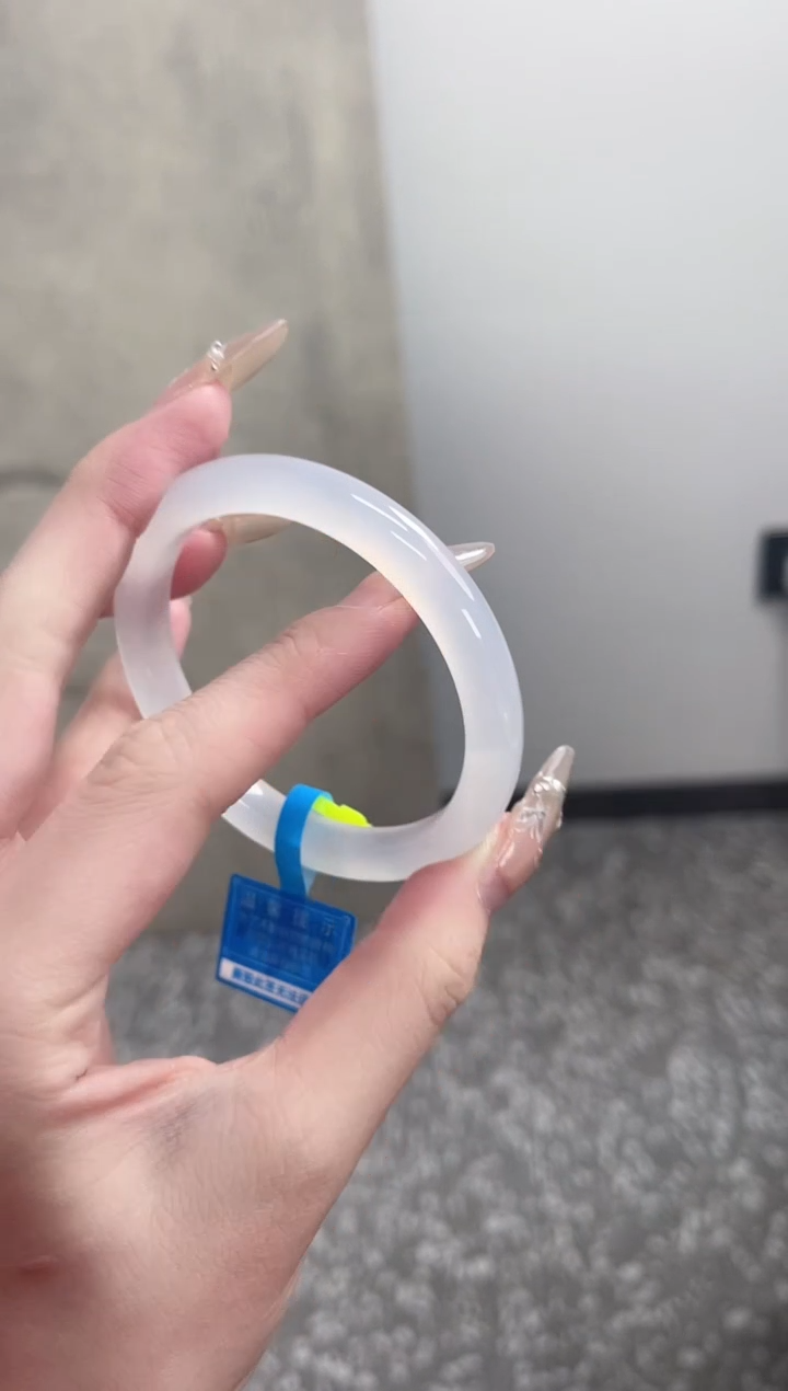 【闪购商品】玛瑙/玉髓手镯未镶嵌56-57圈需要包容