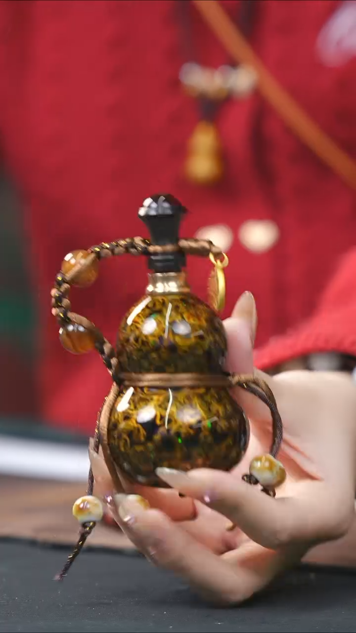 【闪购商品】WK297漆艺精致小手捻(开口）