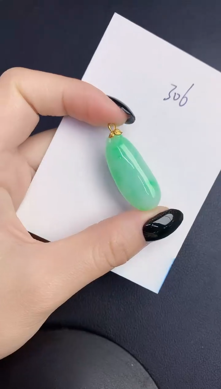 【闪购商品】翡翠颈饰18K金镶嵌0000000000