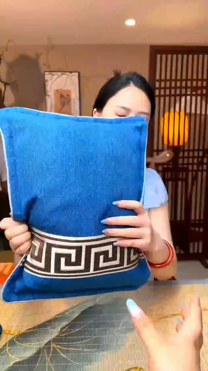 南宫北苑｜甄选珍品蓝色枕头