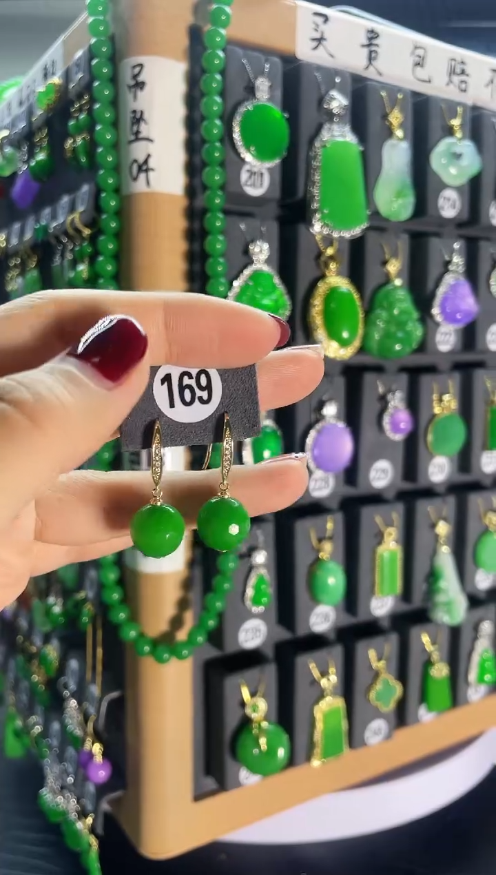 【闪购商品】翡翠耳饰银S925镶嵌169...