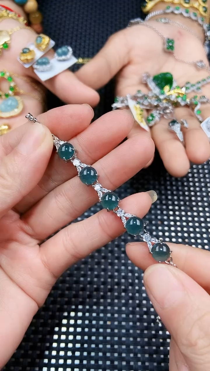 【闪购商品】翡翠手链未镶嵌111111111