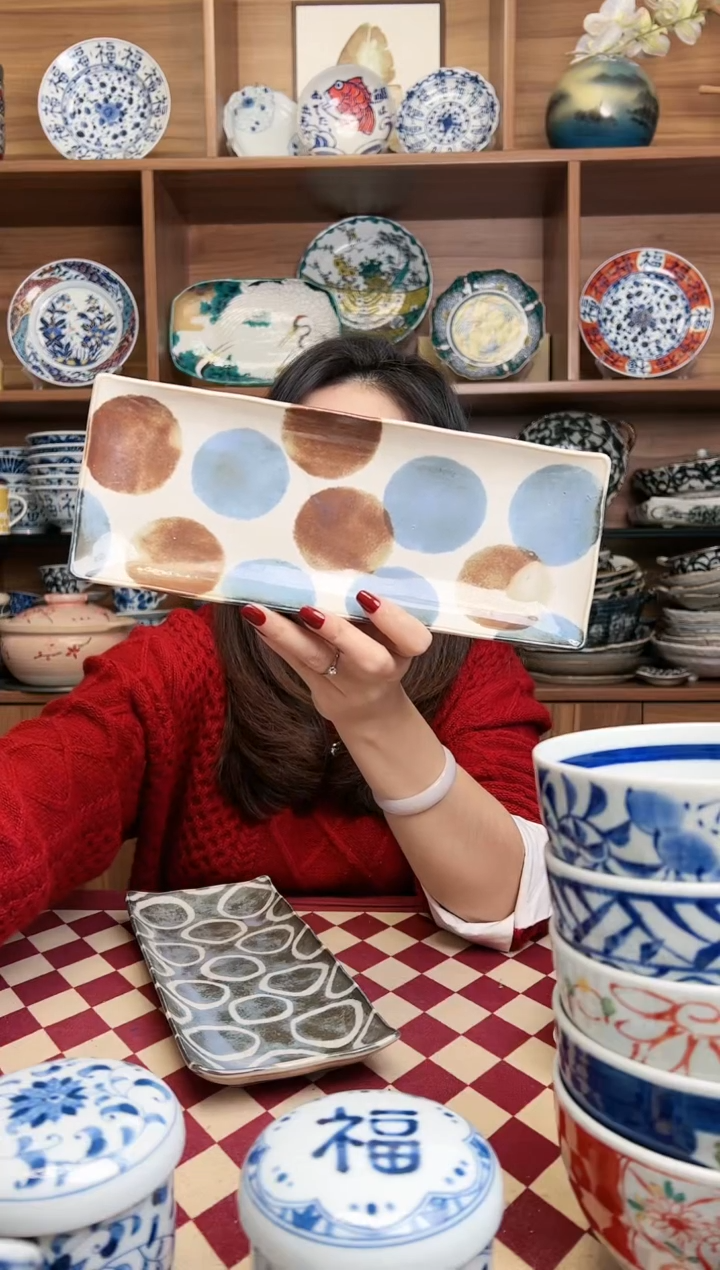 【闪购商品】瓷片笔青棕色点打 长角皿