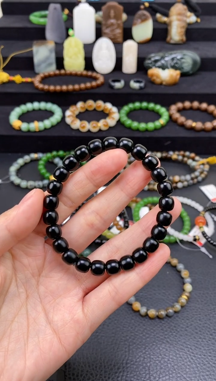 未镶嵌和田玉挂件手串