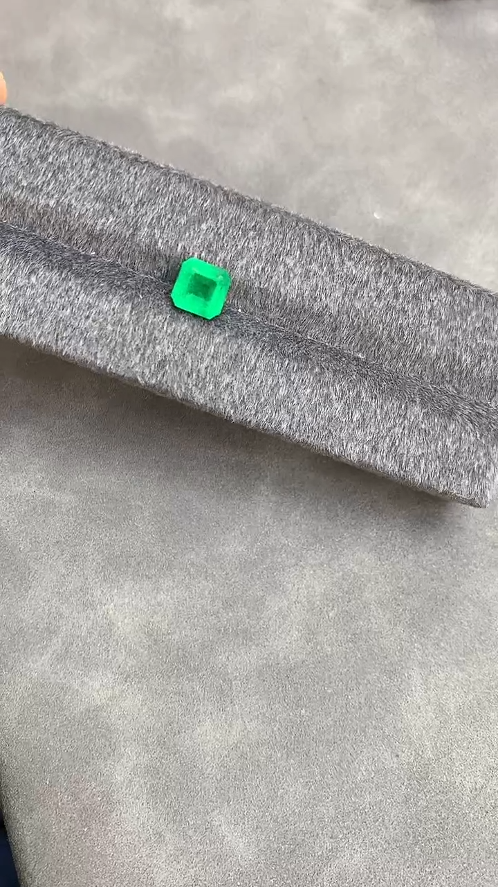 【闪购商品】祖母绿裸石未镶嵌祖母绿裸石2.7ct