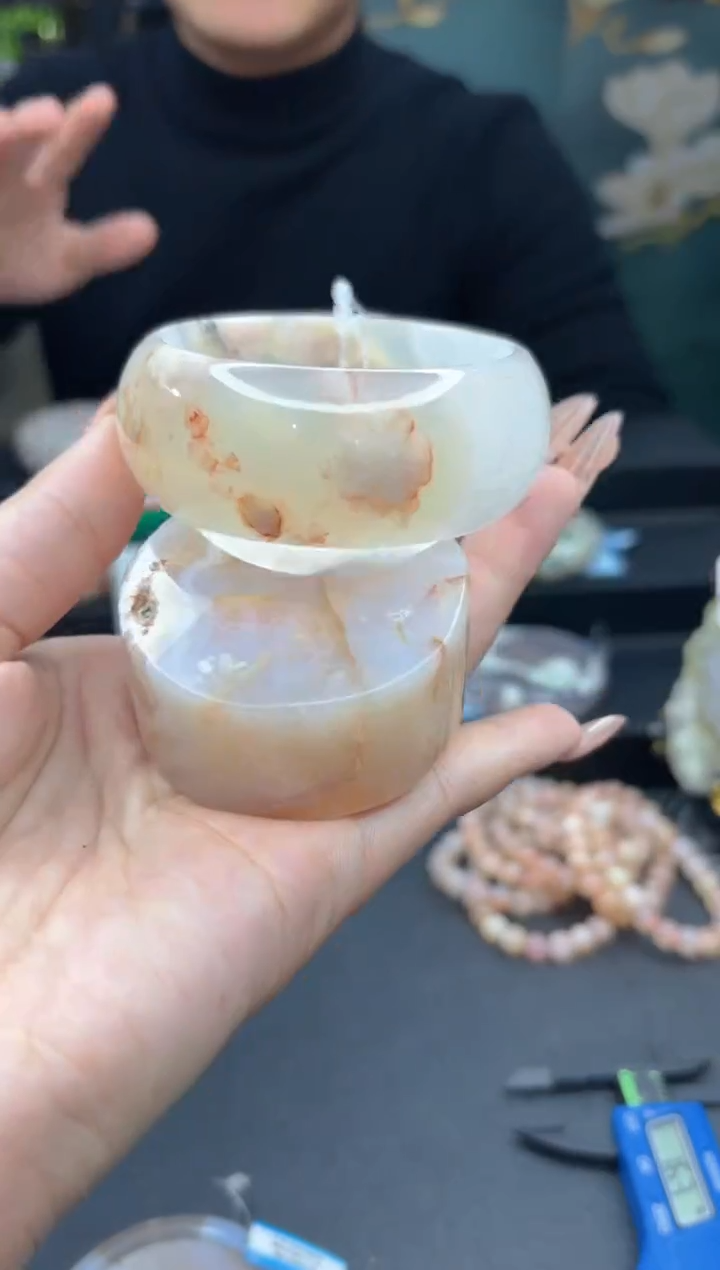 【闪购商品】石英质玉手镯未镶嵌2094（55圈赠送镯心)