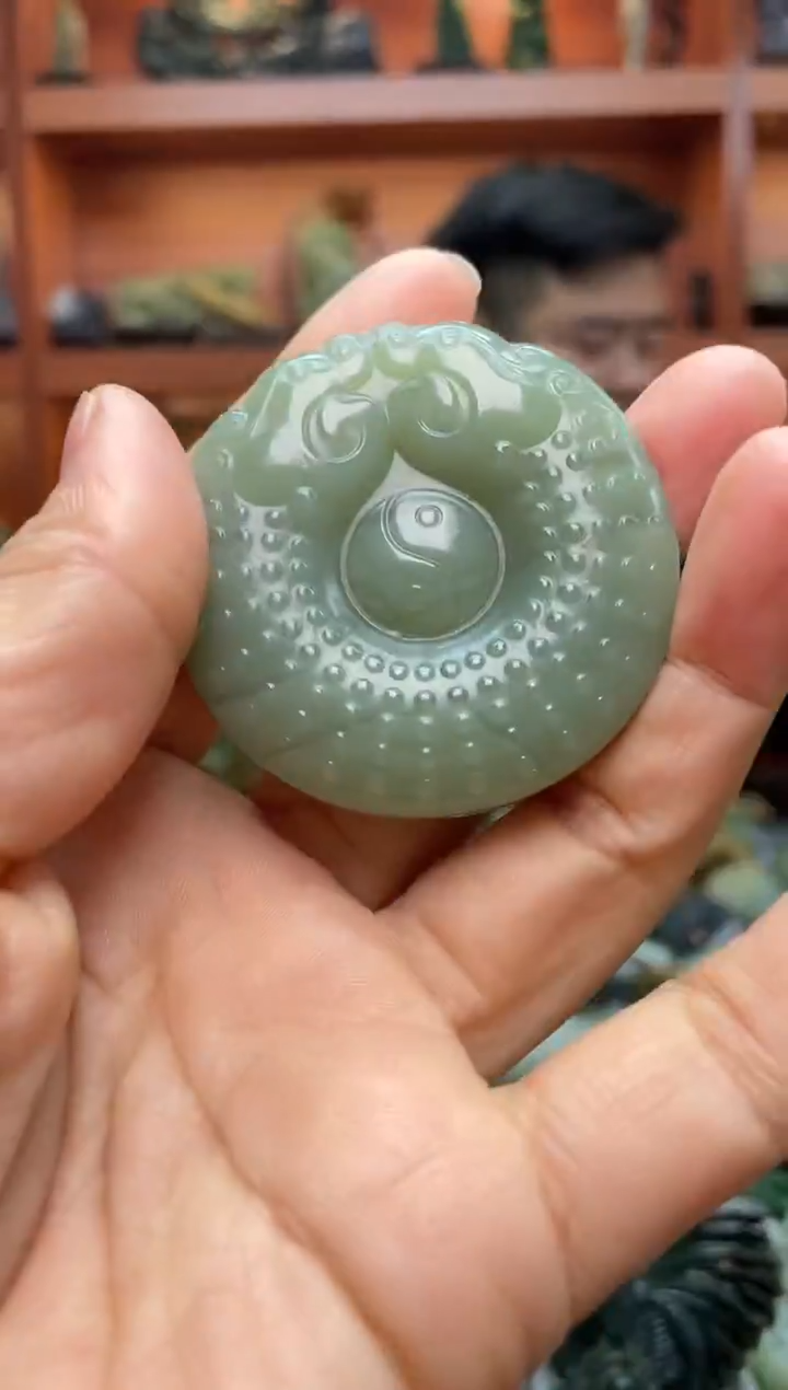 未镶嵌和田玉把件1