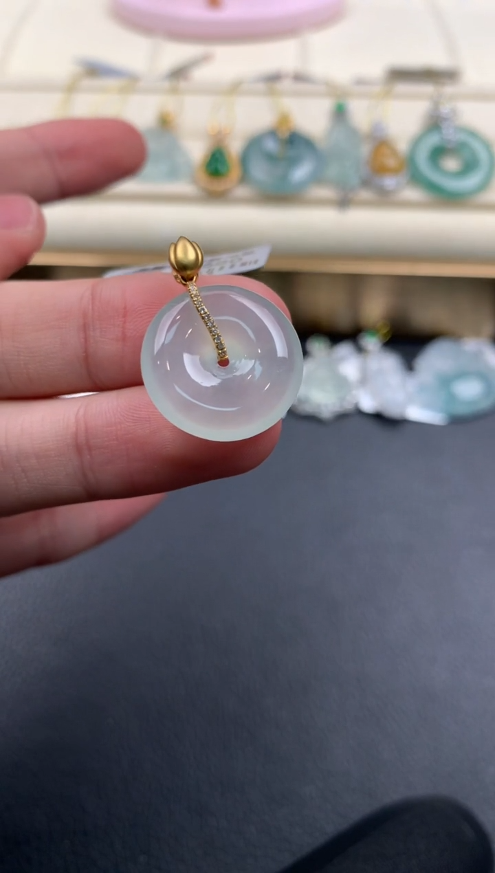 【闪购商品】翡翠颈饰18K金镶嵌A938      