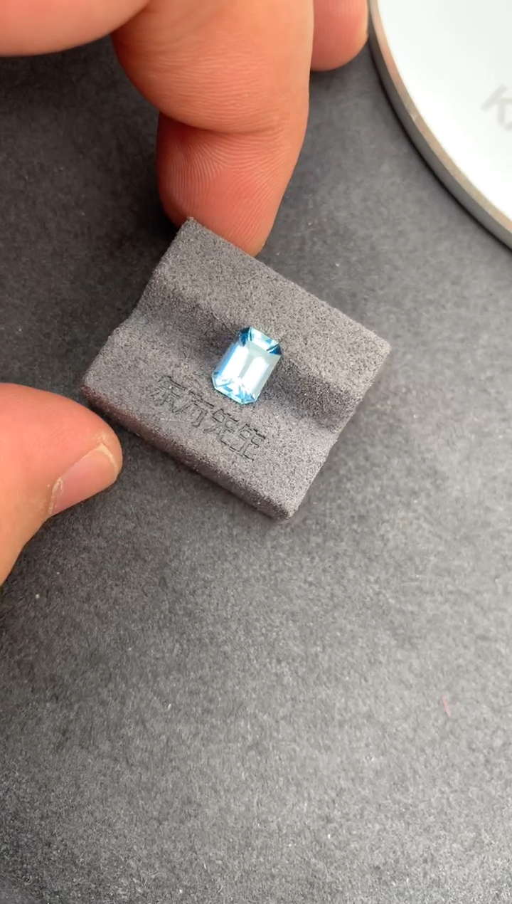 裸石海蓝宝石1.49ct海蓝宝  AH  定制