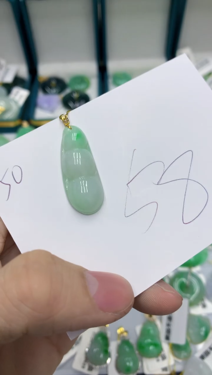【闪购商品】翡翠颈饰18K金镶嵌11111111111
