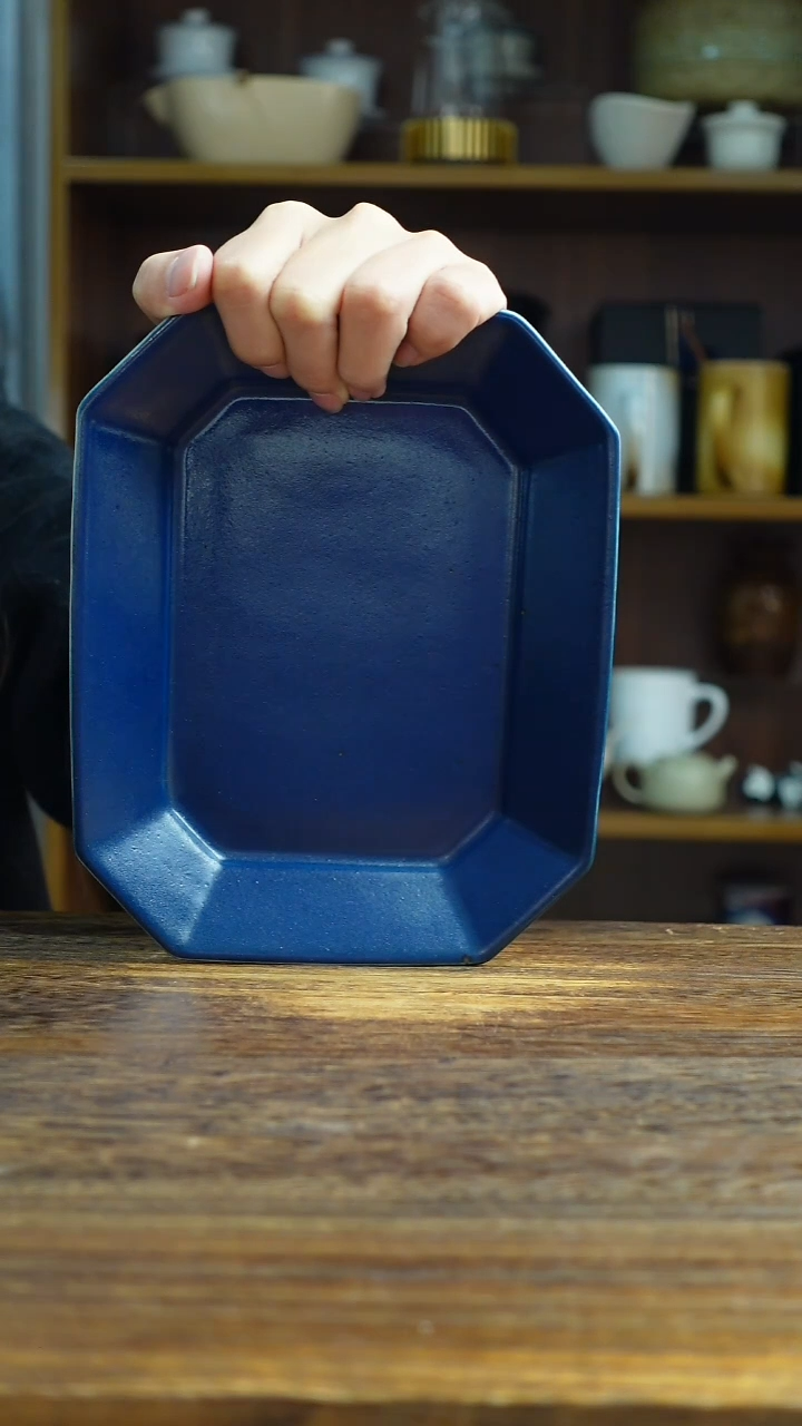 瓷片清仓福利两件盘子