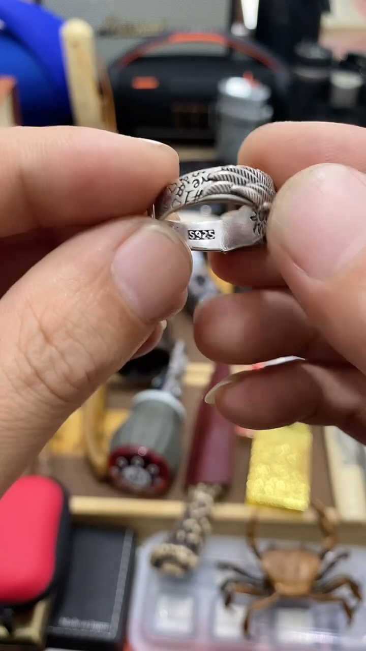 瓷片闪购商品 如图所示