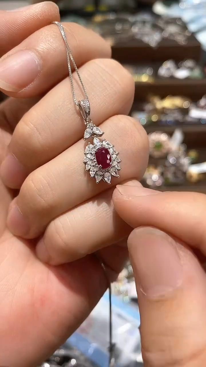 【闪购商品】红宝石颈饰银S925镶嵌吊坠