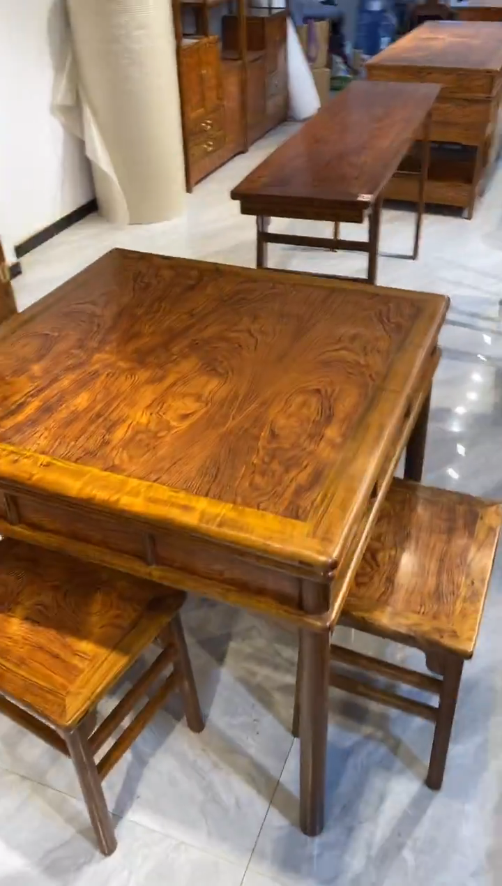 花梨木类艺*海南黄花梨八仙桌