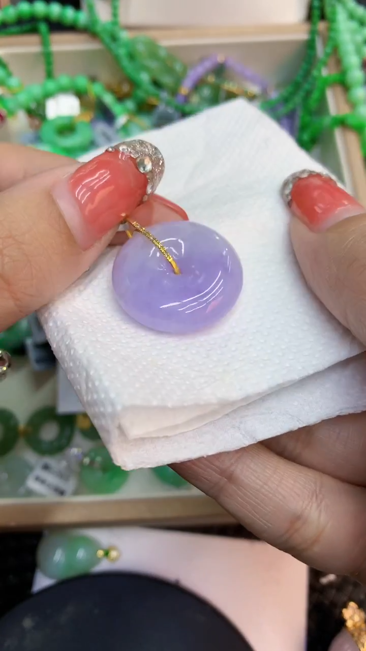 颈饰18K金镶嵌翡翠1