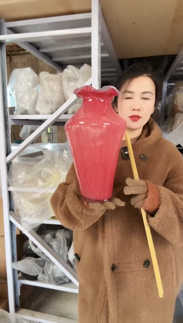 581直播玻璃花瓶