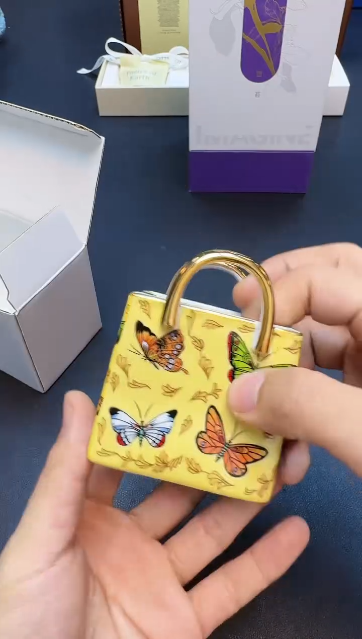 【闪购商品】瓷片全新正品一件不留@@8P92