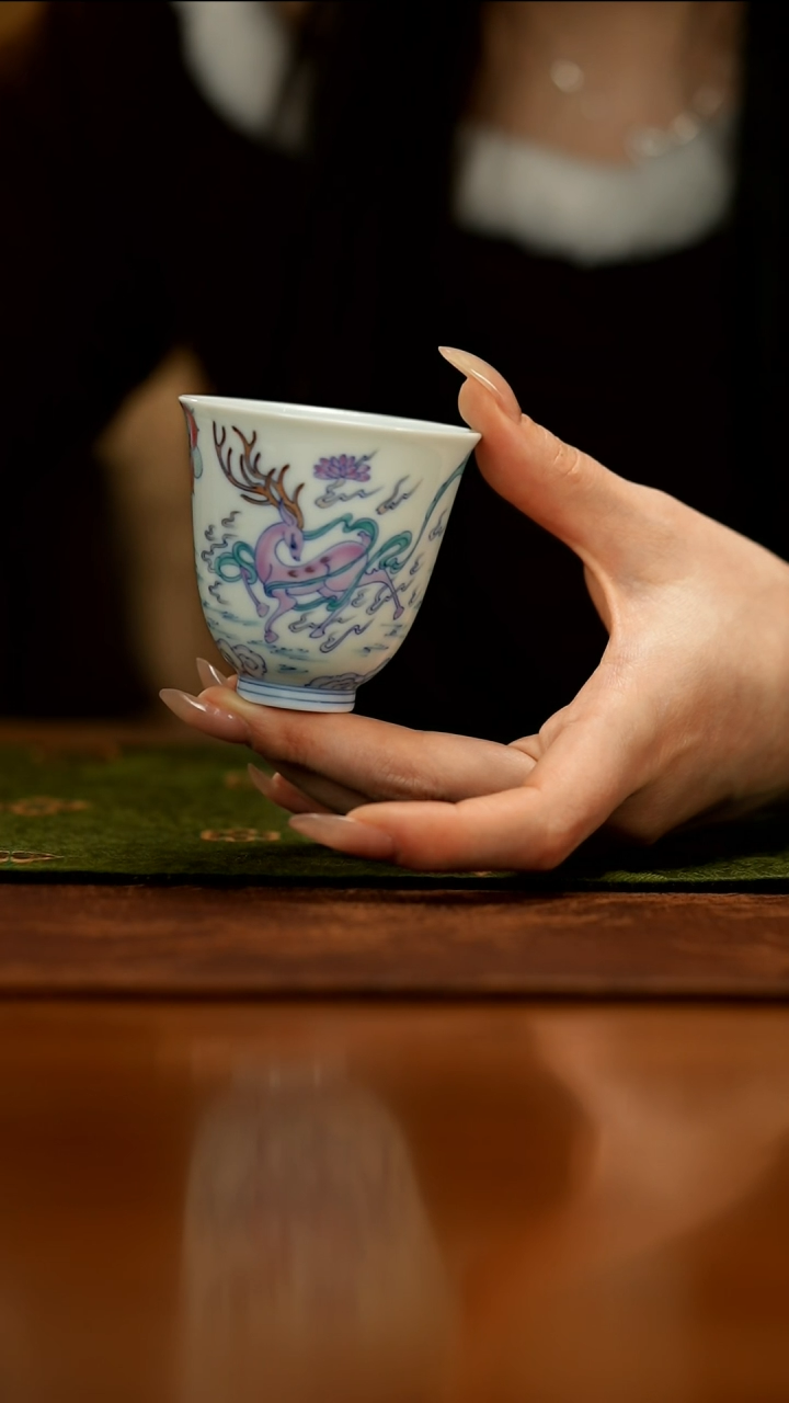 【闪购商品】瓷片冉月             