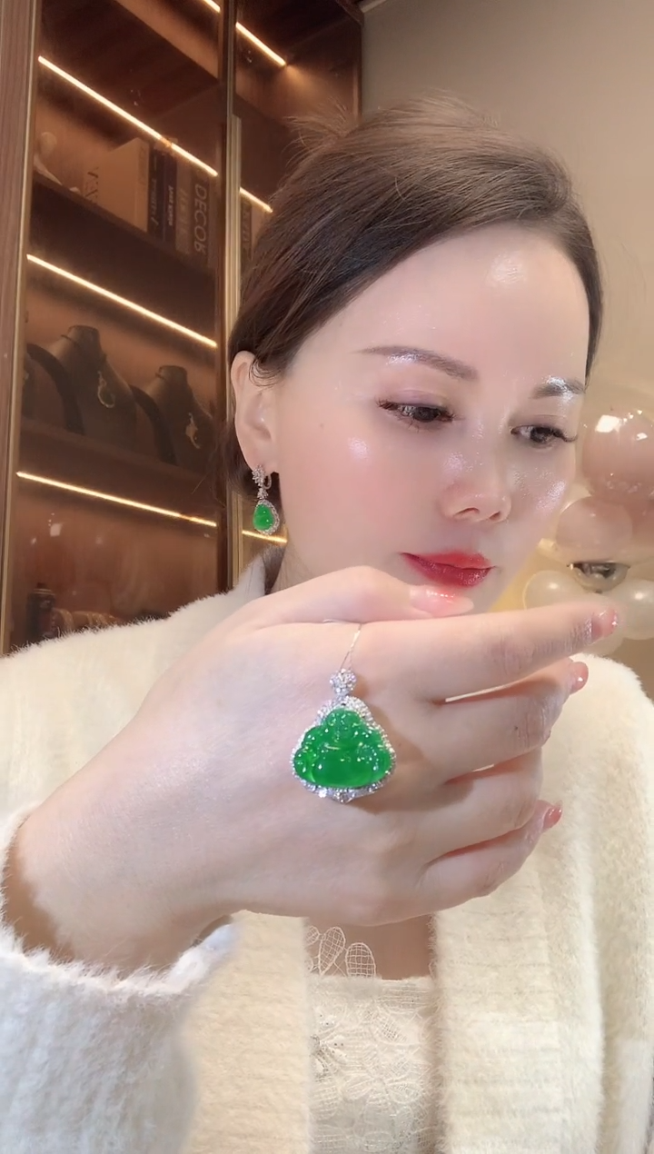 【闪购商品】翡翠吊坠(不含链)18K金镶嵌D71   