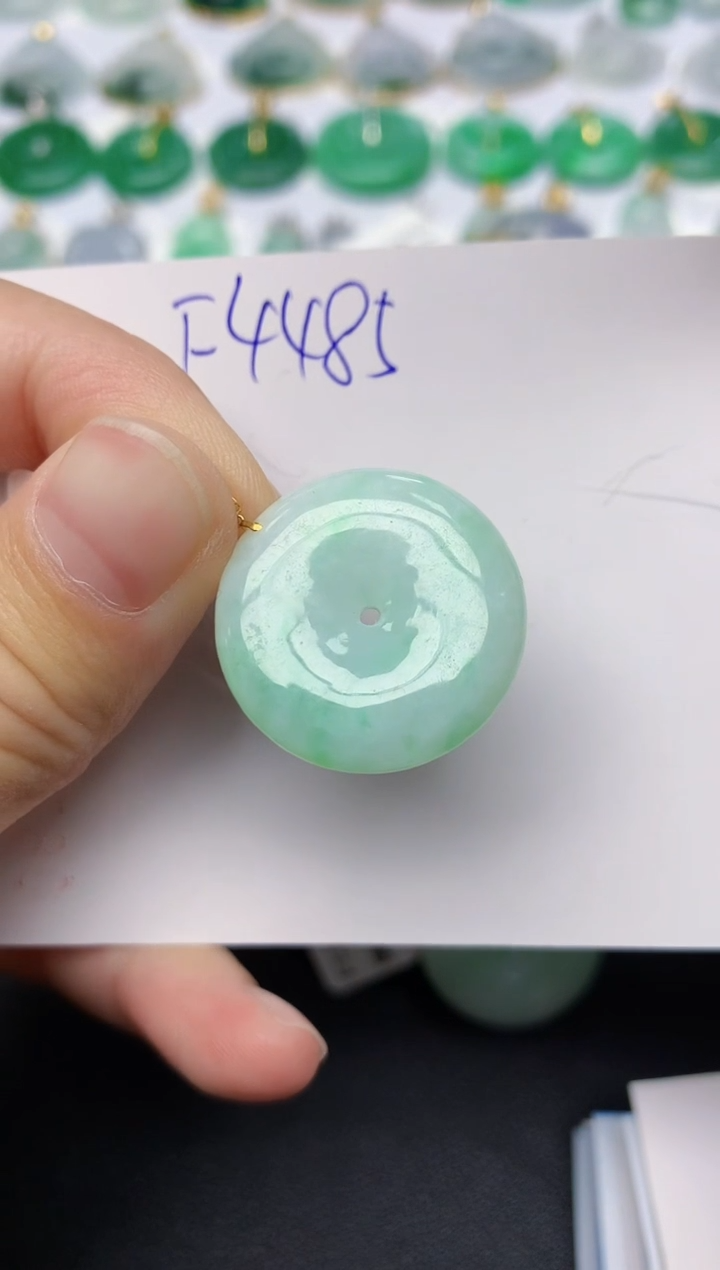 颈饰18K金镶嵌翡翠天然缅甸A货翡翠百元以上9元证书费自理