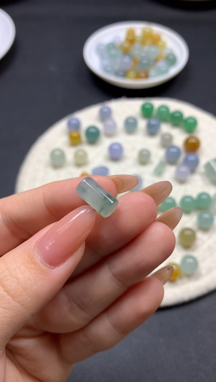 【闪购商品】定制翡翠未镶嵌卡11.6*6.3