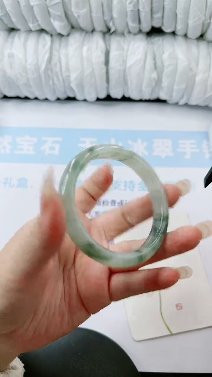 【闪购商品】石英质玉手镯未镶嵌多样性发货L509