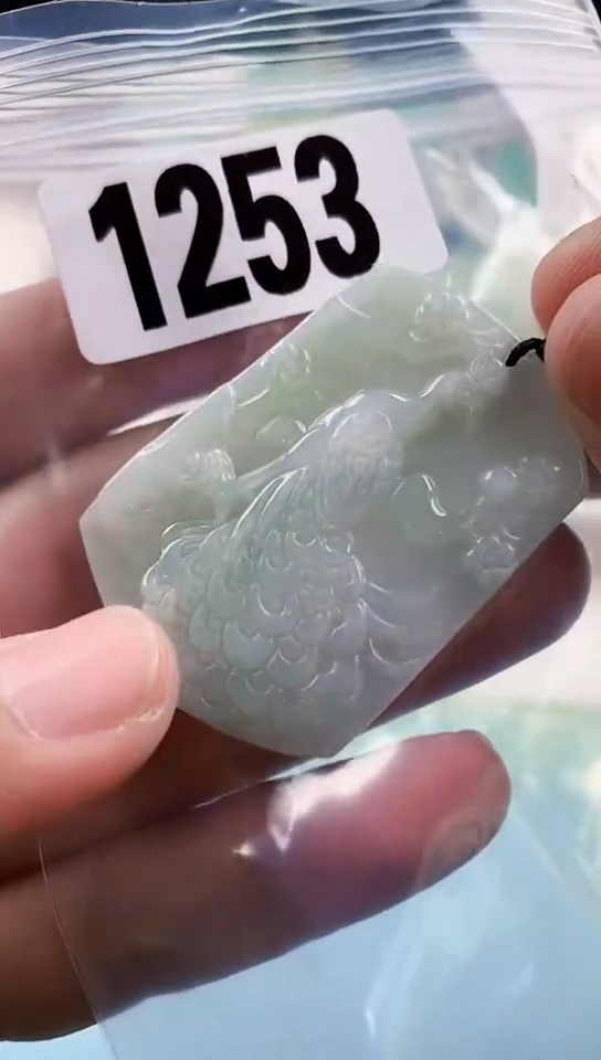 【闪购商品】翡翠挂件未镶嵌天然翡翠吊坠挂件