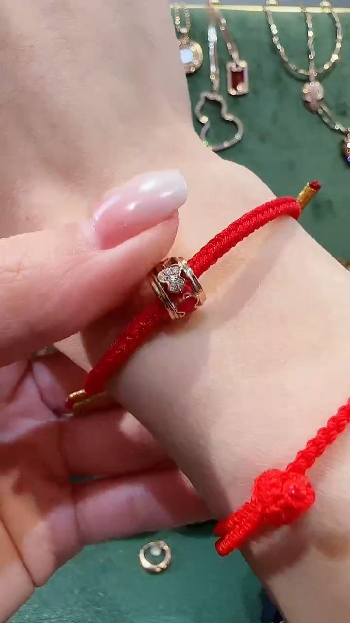 【闪购商品】钻石手链18K金镶嵌18K金钻石葫芦手链