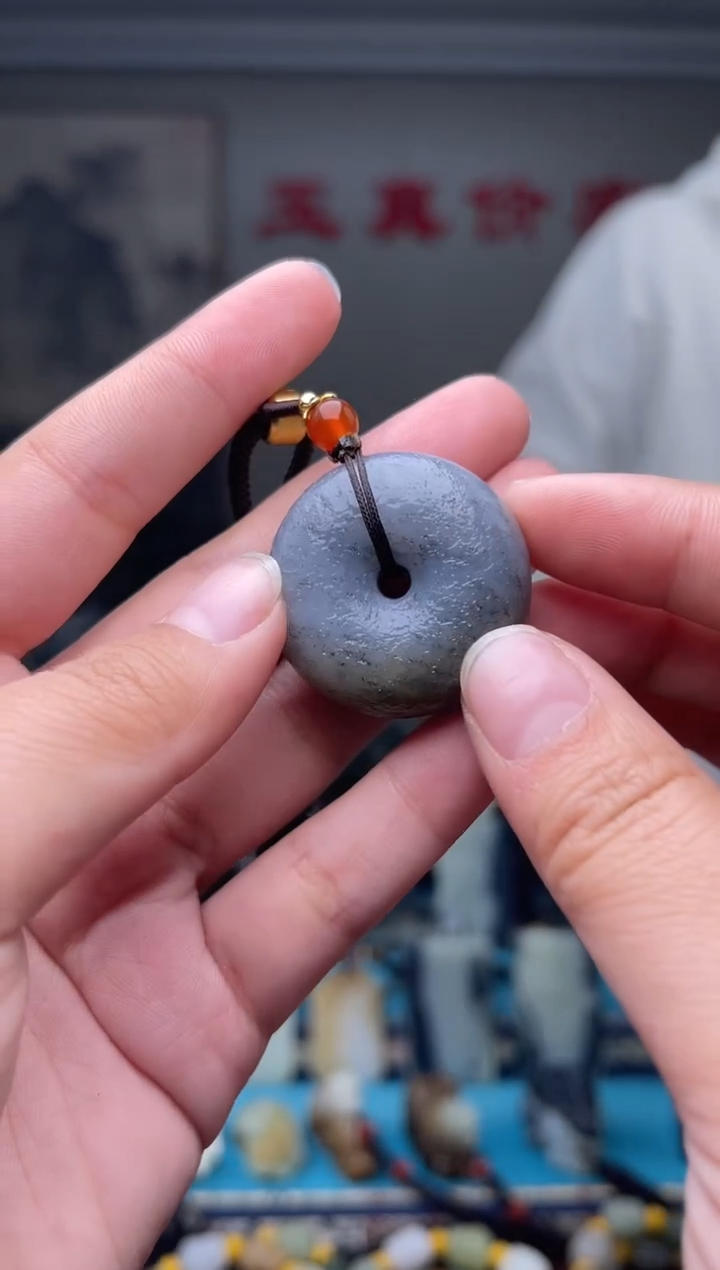 未镶嵌和田玉挂件1