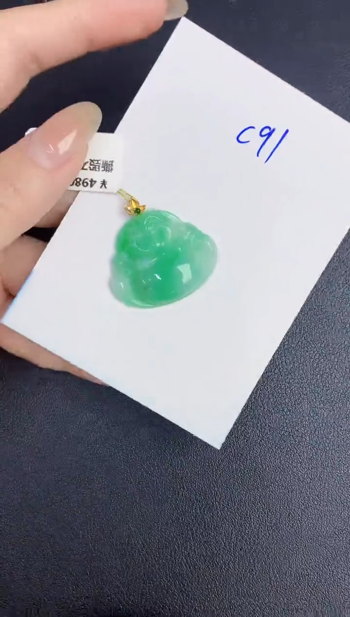 翡翠18K金镶嵌颈饰缅甸天然翡翠A货