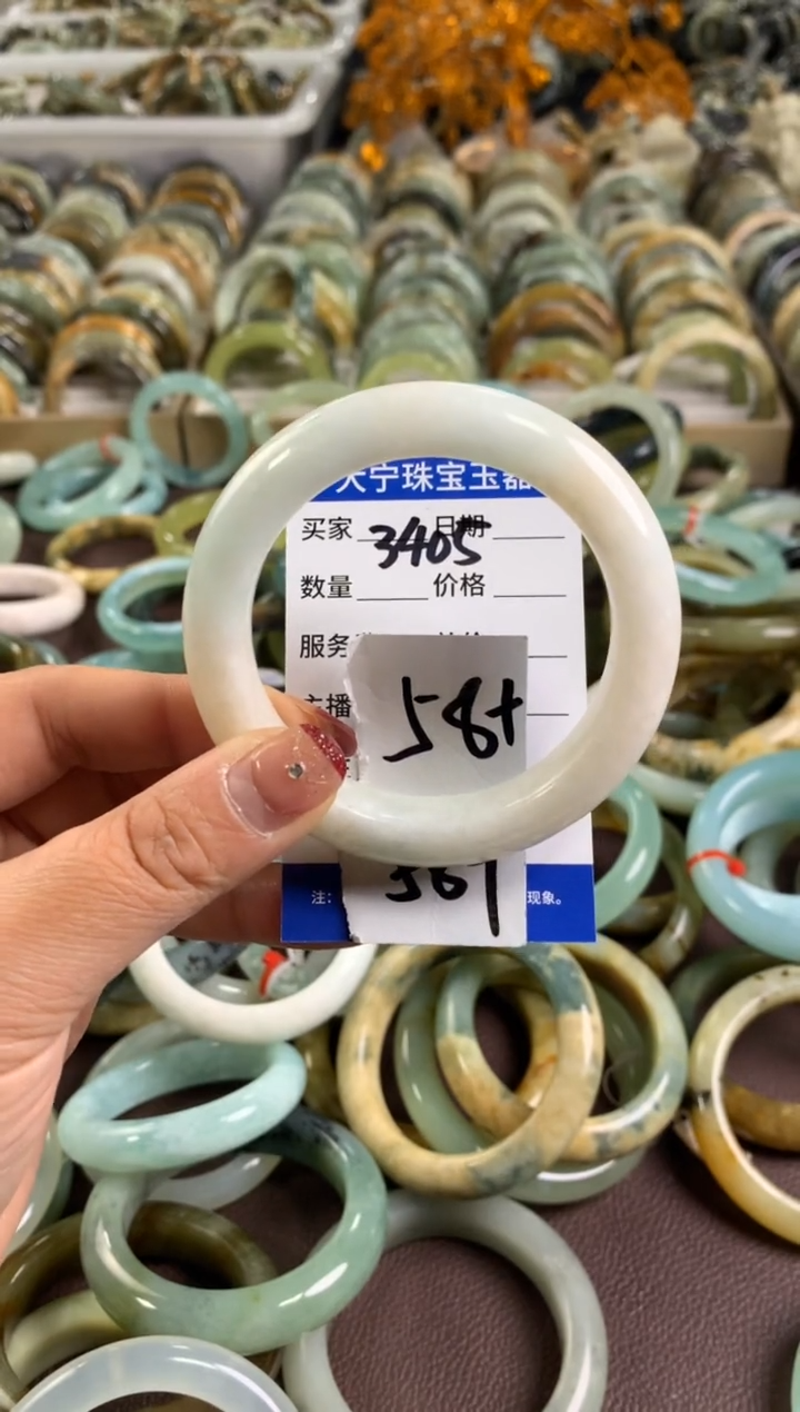 【闪购商品】蛇纹石玉手镯未镶嵌3405