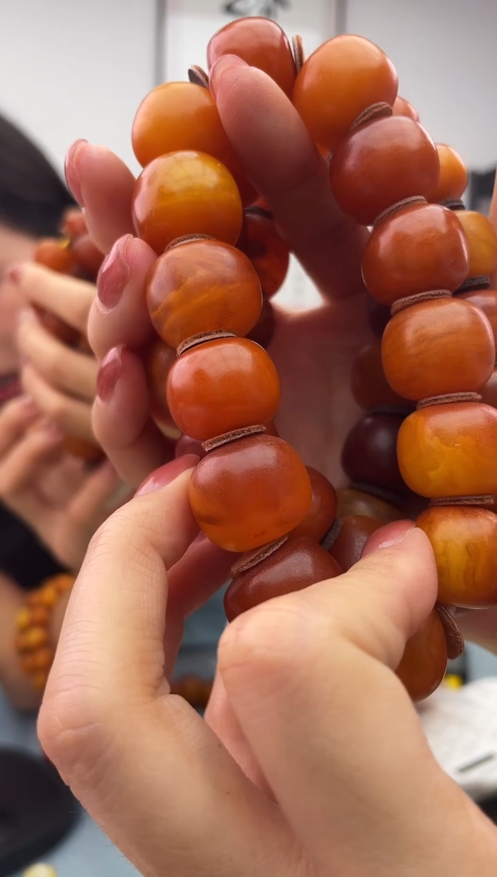 未镶嵌蜜蜡珠宝奇石假一罚十，057.19微瑕多样性发一件