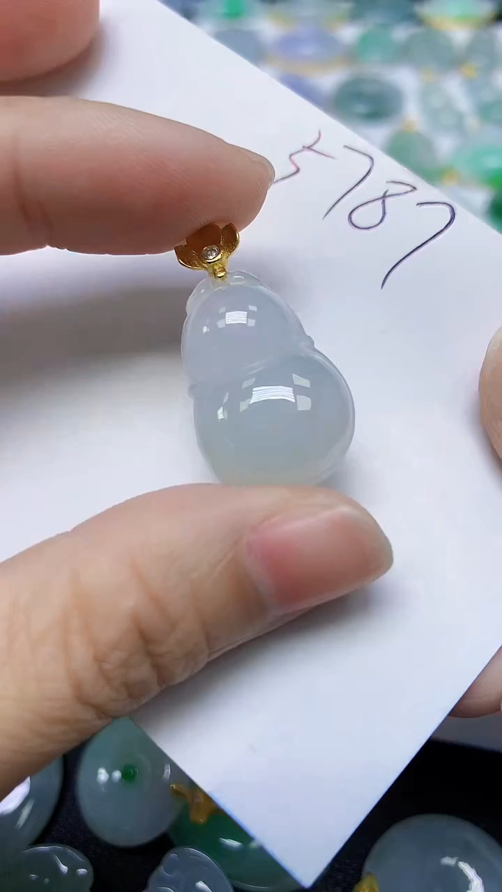 翡翠未镶嵌颈饰天然缅甸A货翡翠百元以上9元证书费自理