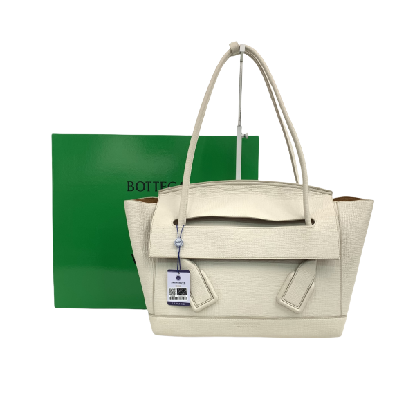 95新/葆蝶家/市场价21500/包包/250217MM0009