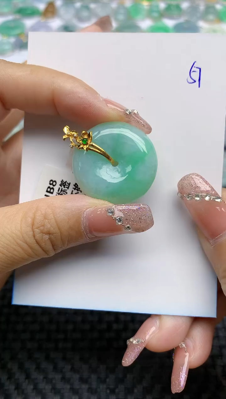 【闪购商品】翡翠颈饰18K金镶嵌天然A货翡翠 57