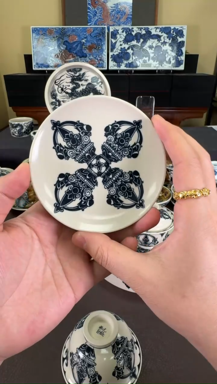 【闪购商品】二号釉金刚杵纹杯垫