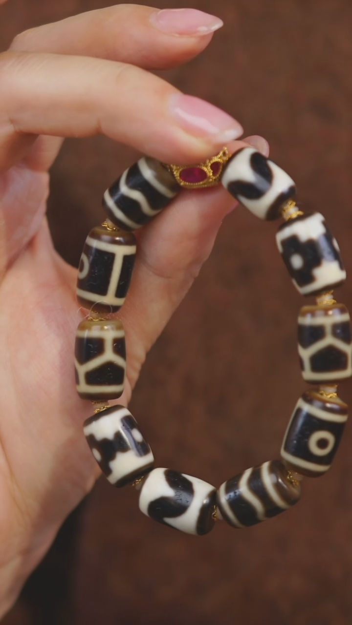 【闪购商品】玛瑙/玉髓手串未镶嵌多样性发一