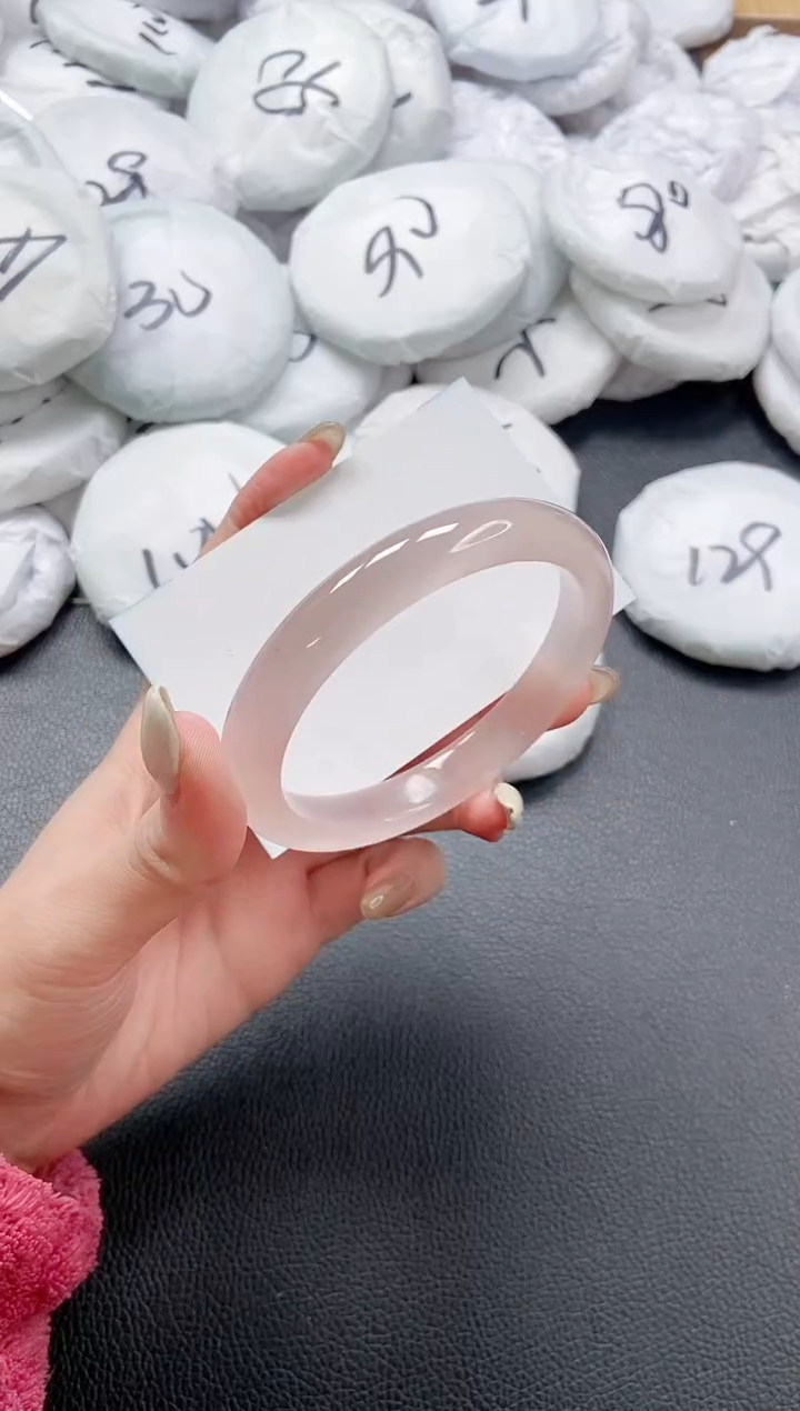 【闪购商品】石英质玉手镯未镶嵌 7L222-62