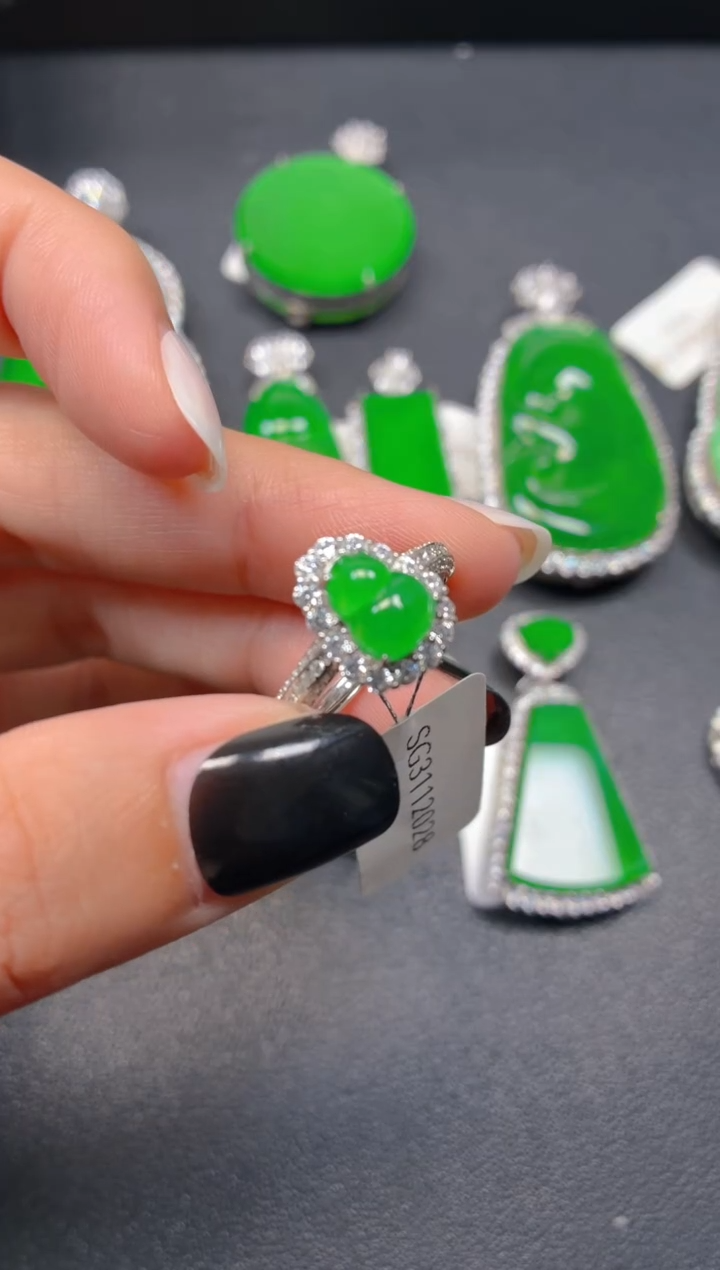 银S925镶嵌戒指翡翠雪*…000