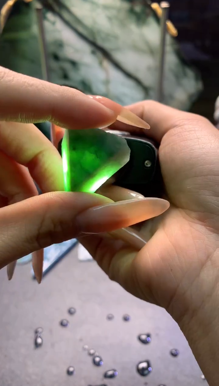 颈饰未镶嵌翡翠天然缅甸翡翠A货